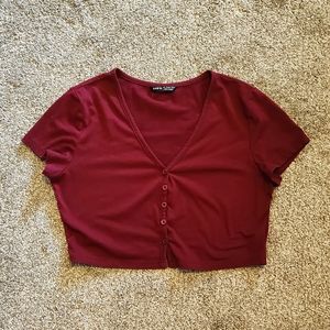 Maroon tight fitted cropped tshirt
